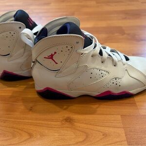 Air Jordan 7 Retro
'Fireberry'